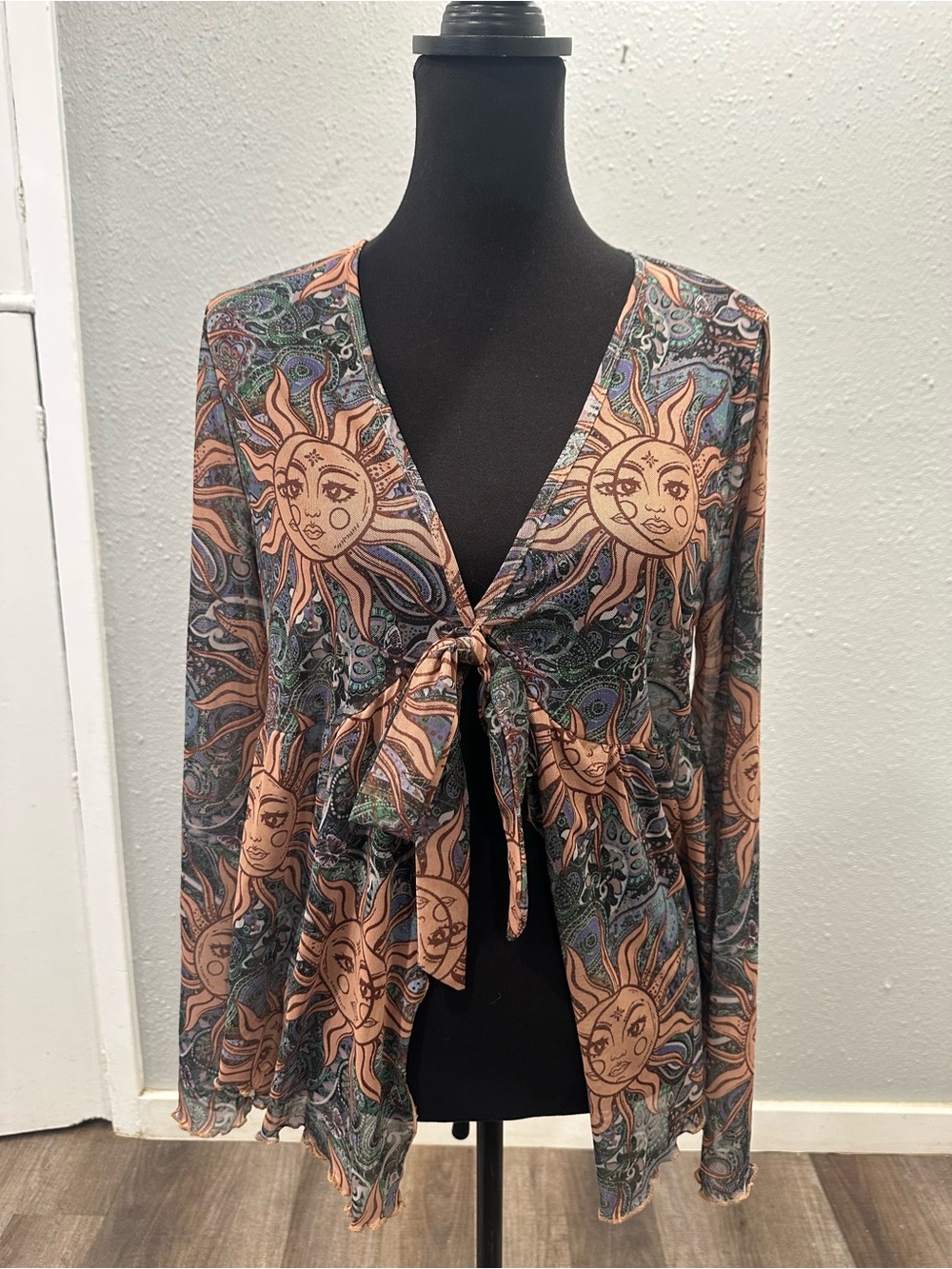 Celestial Sun Sheer Mesh Lettuce Trim Stretch Top Flare Sleeve SZ 0X Zodiac Boho